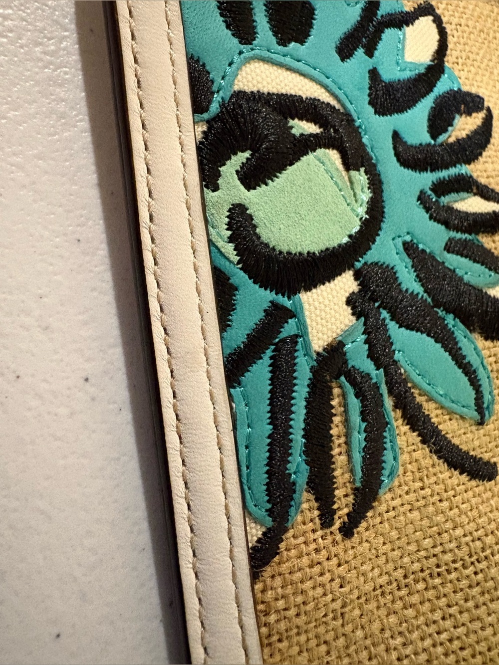 Coach Floral Bumble Bee Burlap Wristlet with White Trim - Picture 5 of 11